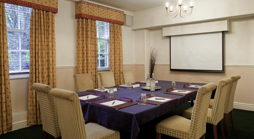 Mercure Salisbury White Hart Hotel & Apartments