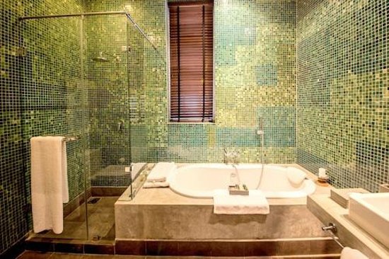 Paradise Road Tintagel Colombo