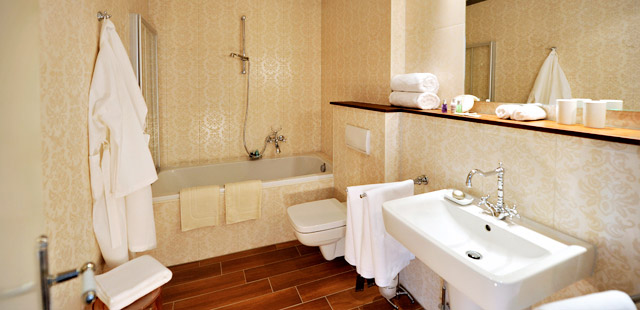 Digital Check-in - The Dude By Charly