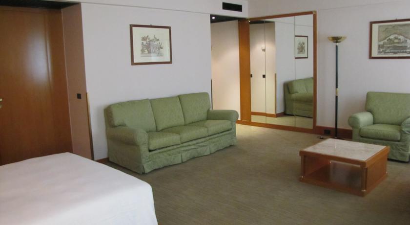 Starhotels President