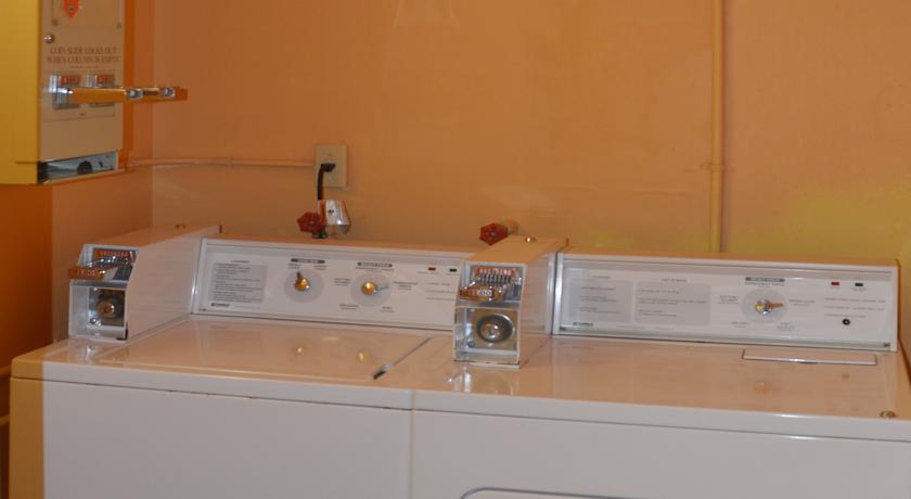 Naples Park Central Hotel