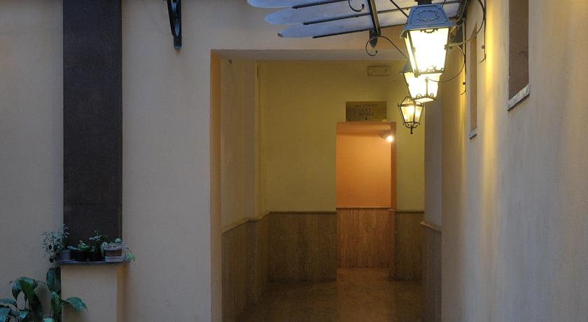 Parlamento Boutique Hotel