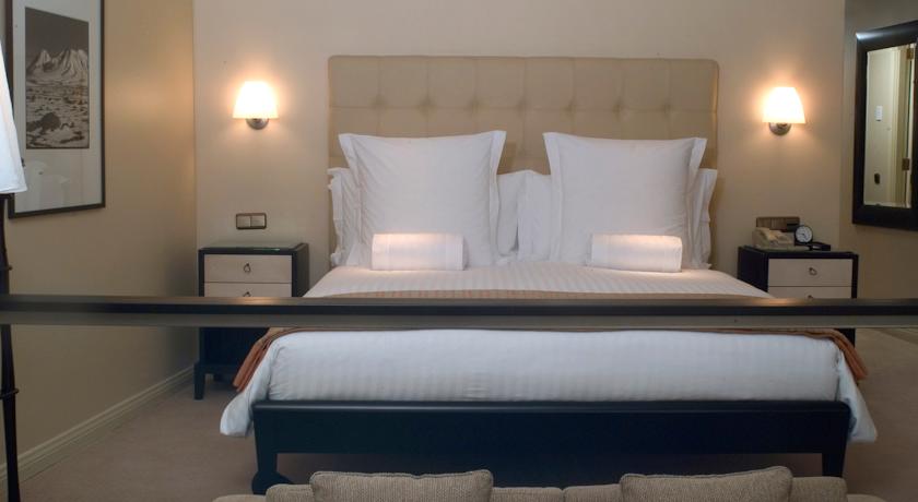 Mandarin Oriental, Santiago