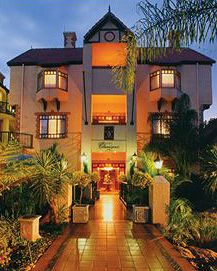 Court Classique Suite Hotel