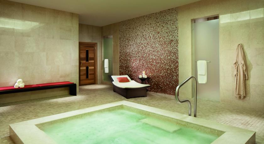 The Ritz-Carlton, Toronto