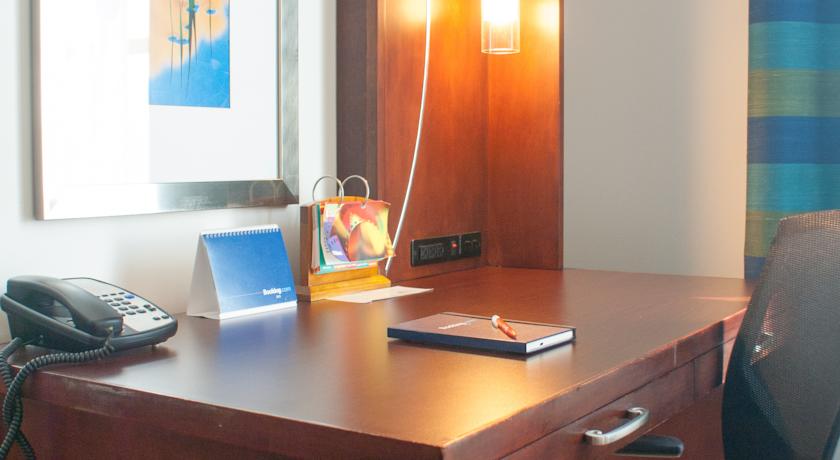 Hotel Indigo Jacksonville-Deerwood Park, an IHG hotel