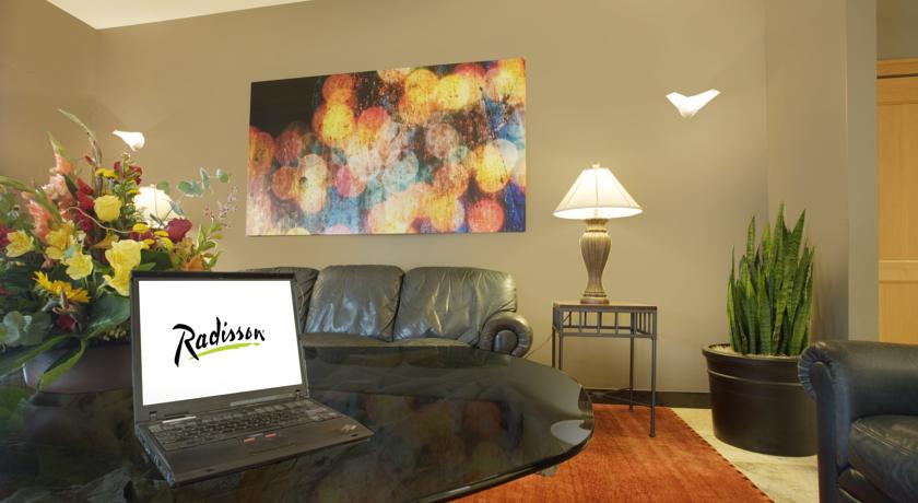 Radisson Hotel Portland Airport