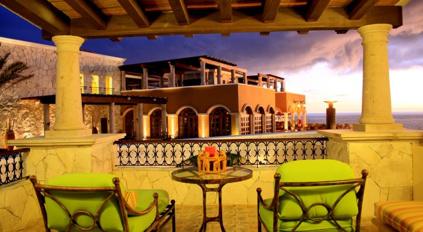 Hacienda Encantada Resort & Residences