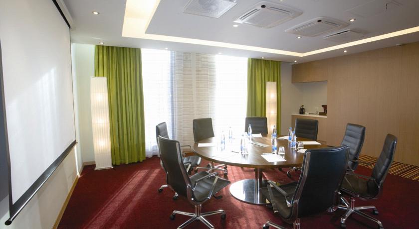 Cosmos Saint-Petersburg Pulkovskaya Hotel, a member of Radisson Individuals