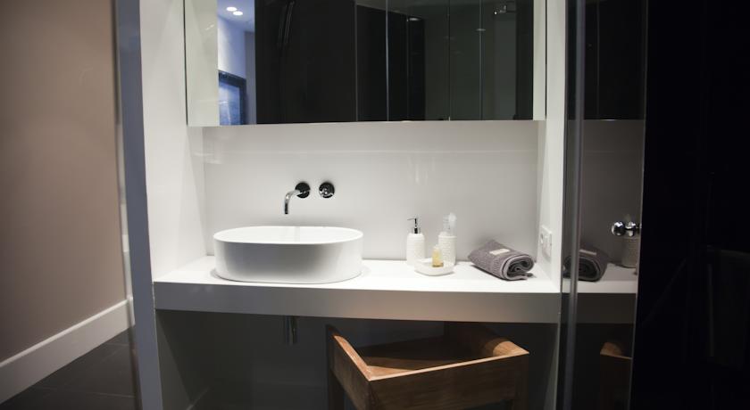 Alexandra Barcelona Hotel, Curio Collection by Hilton