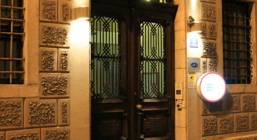 Urbanauts Studios Minelli