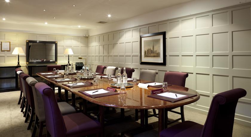 Mercure Salisbury White Hart Hotel & Apartments