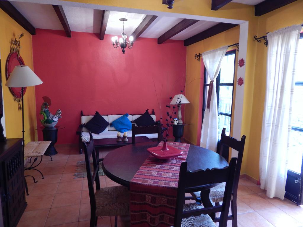 Casa Mia Suites Apartments