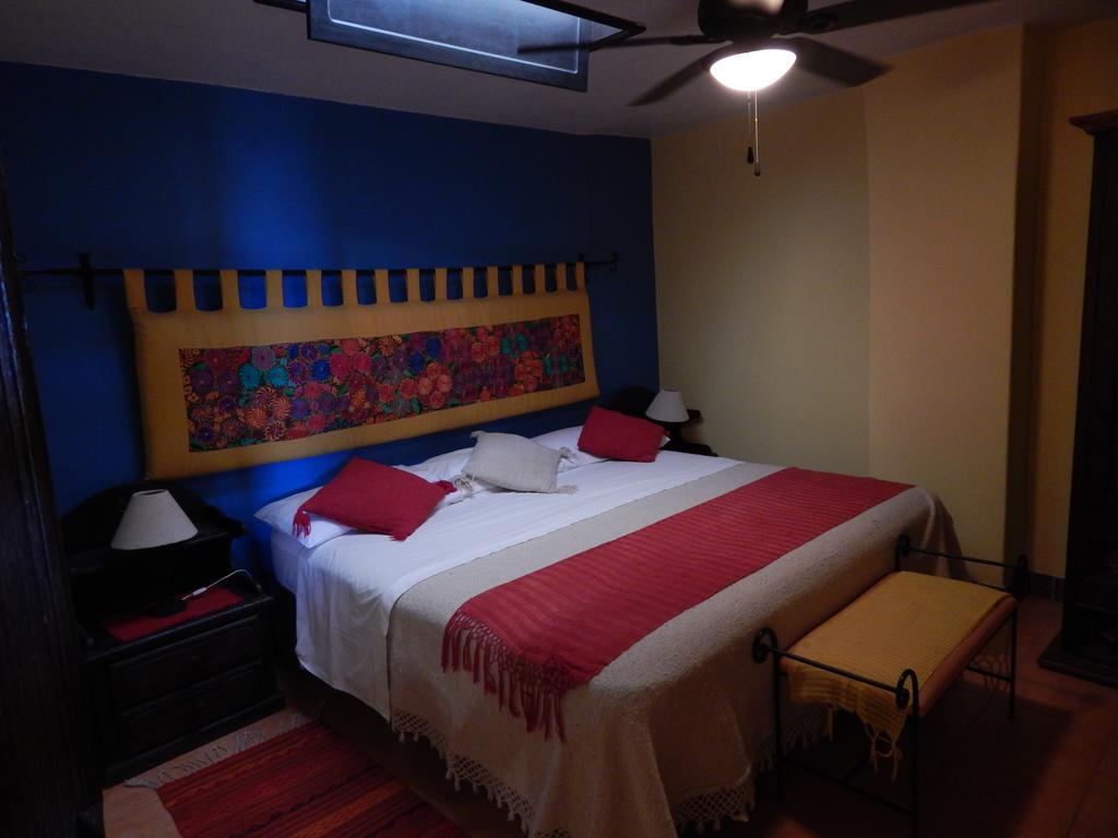 Casa Mia Suites Apartments