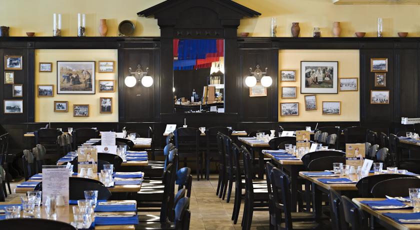 Cosmos Saint-Petersburg Pulkovskaya Hotel, a member of Radisson Individuals