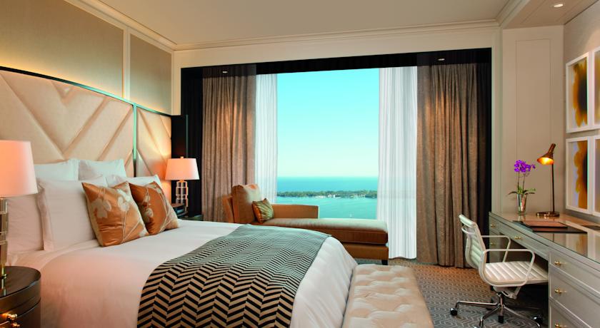 The Ritz-Carlton, Toronto