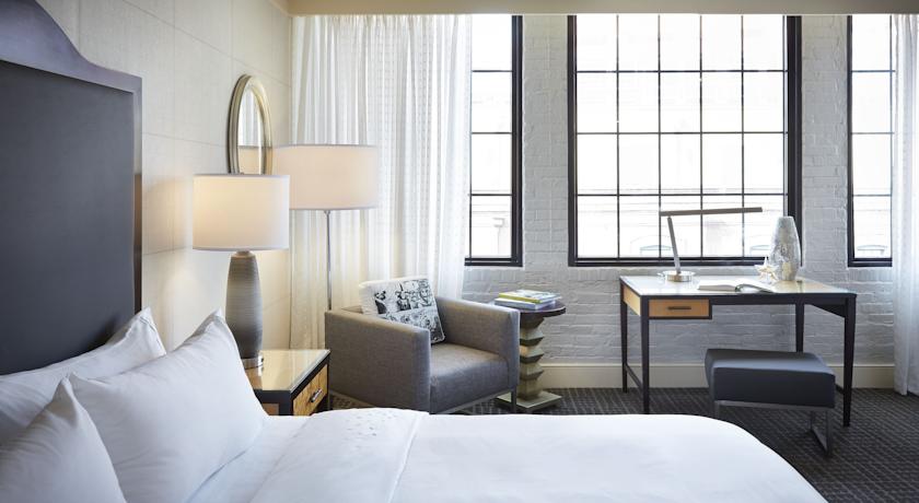 Renaissance New Orleans Arts Warehouse District Hotel