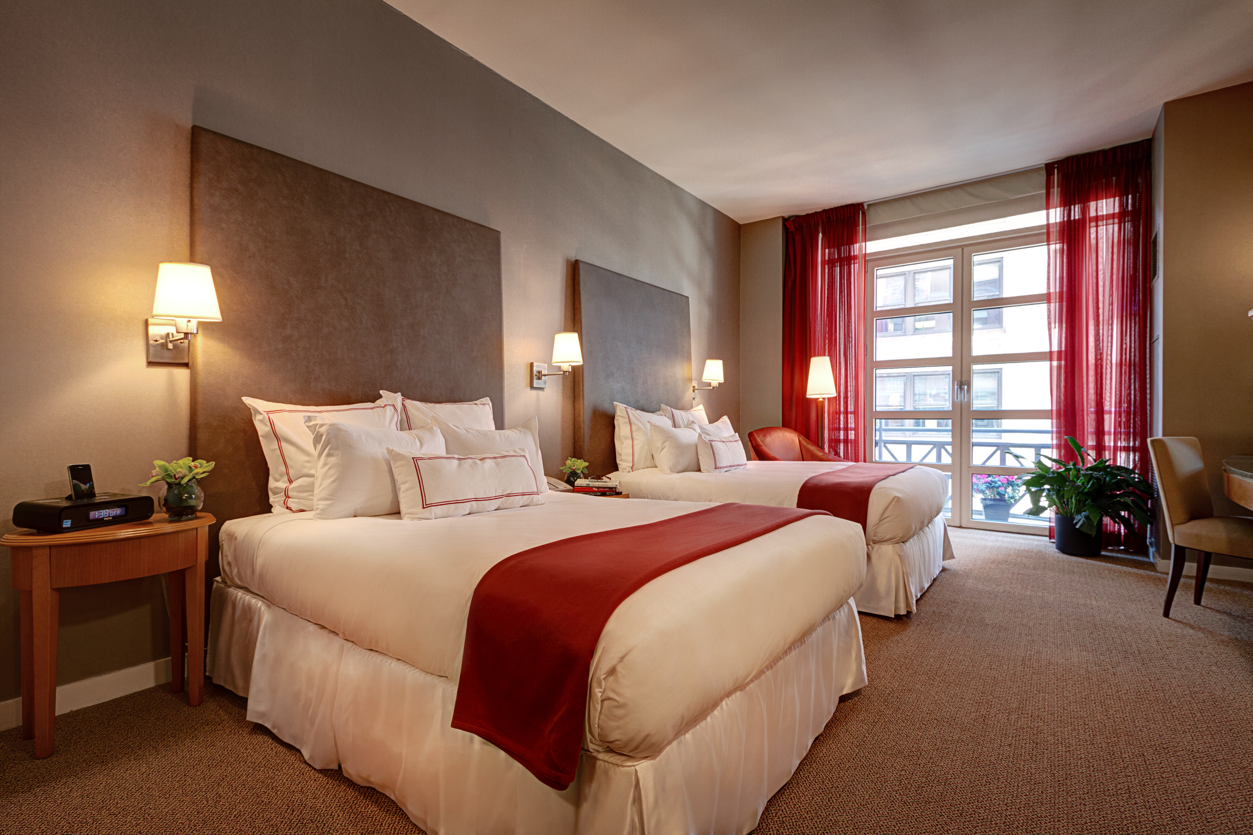 Hotel Giraffe by Library Hotel Collection