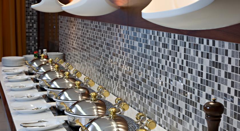 Cosmos Saint-Petersburg Pulkovskaya Hotel, a member of Radisson Individuals