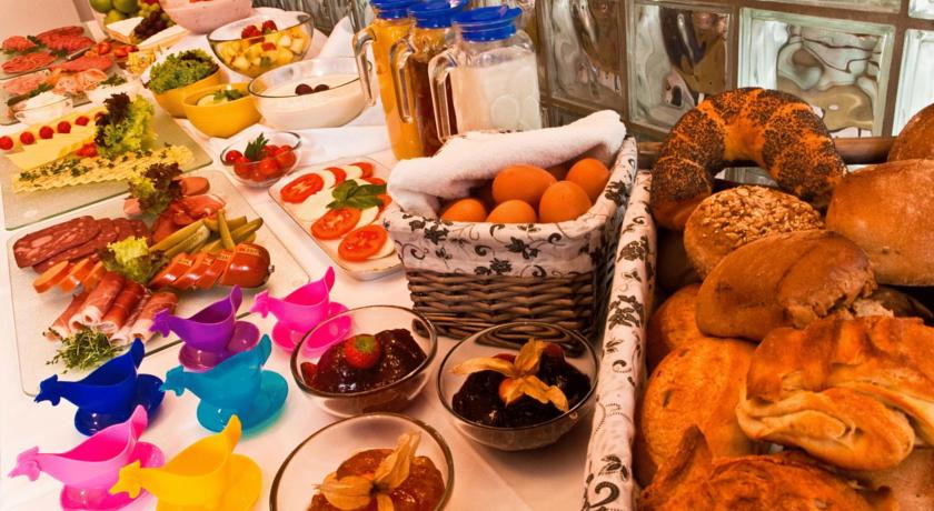 Ostel - GDR The Hostel