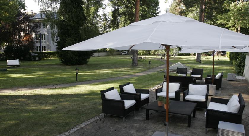 Schlosshotel Berlin By Patrick Hellmann