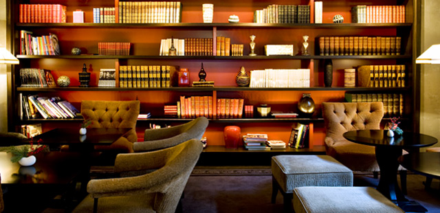 Le Pavillon De La Reine