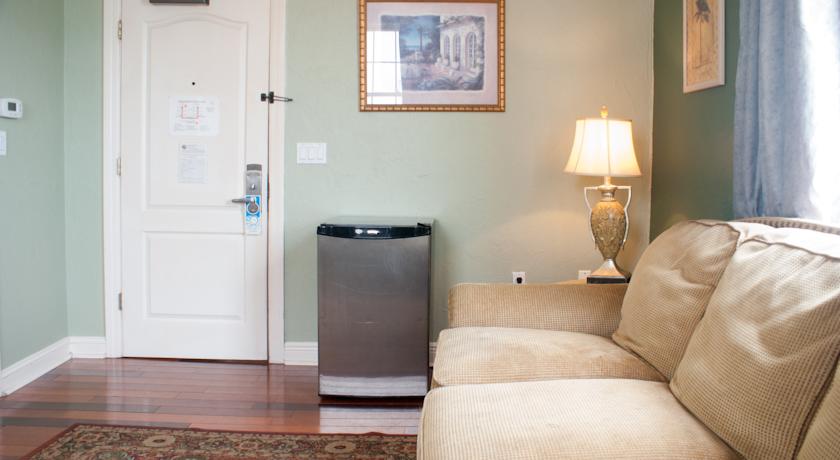 Casa Marina Hotel and Restaurant