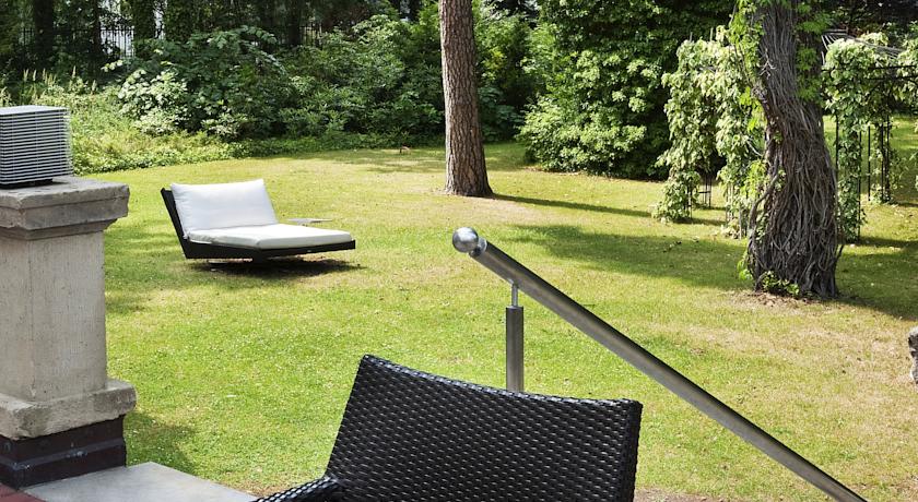 Schlosshotel Berlin By Patrick Hellmann