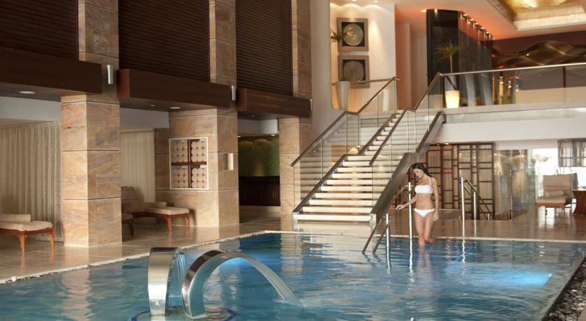 Grand Fiesta Americana Coral Beach