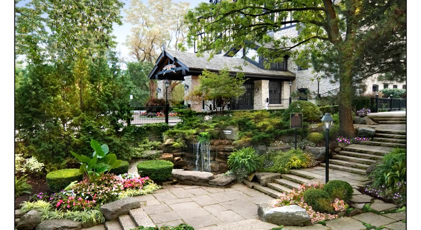 Old Mill Toronto Hotel