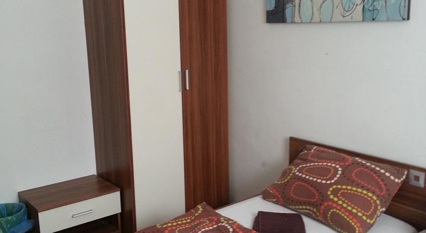 Guesthouse and Hostel Lika