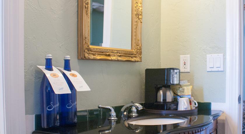 Casa Marina Hotel and Restaurant