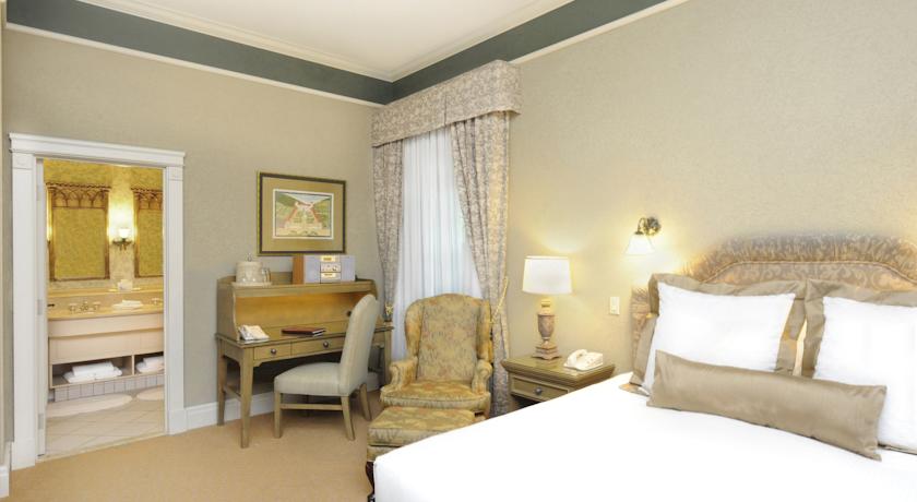 Old Mill Toronto Hotel