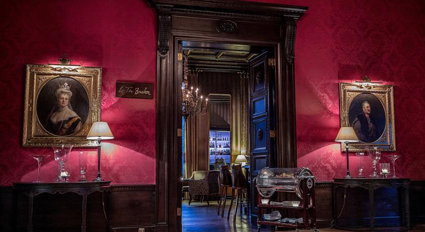 Schlosshotel Berlin By Patrick Hellmann