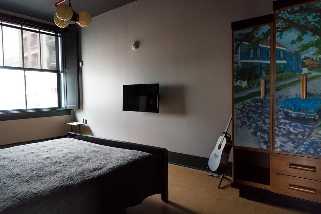 The Barnett - JDV by Hyatt