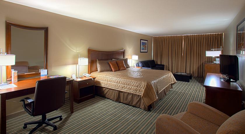 TRYP by Wyndham Isla Verde