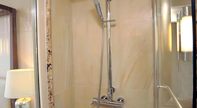 Alexander The Great Beach Hotel