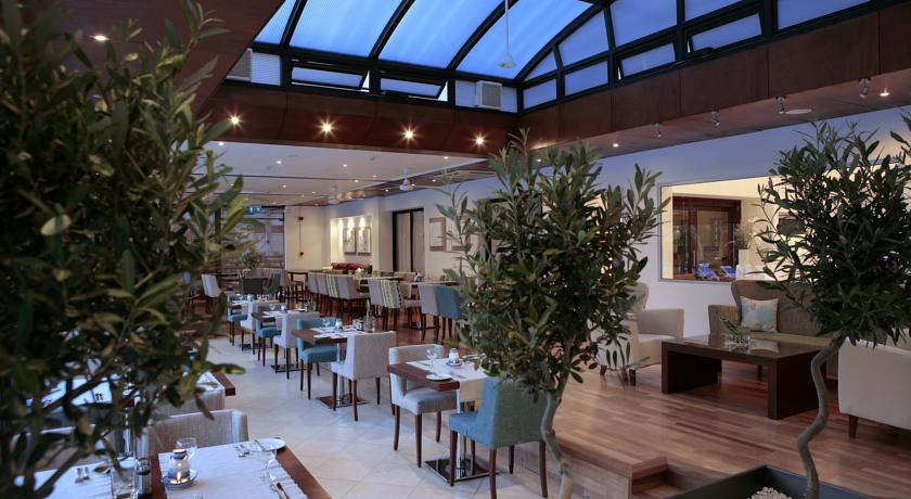 Anemi Hotel & Suites