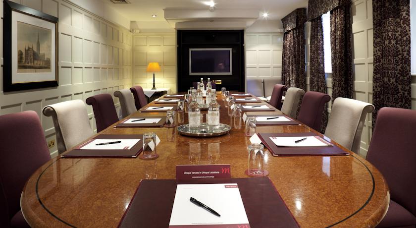 Mercure Salisbury White Hart Hotel & Apartments
