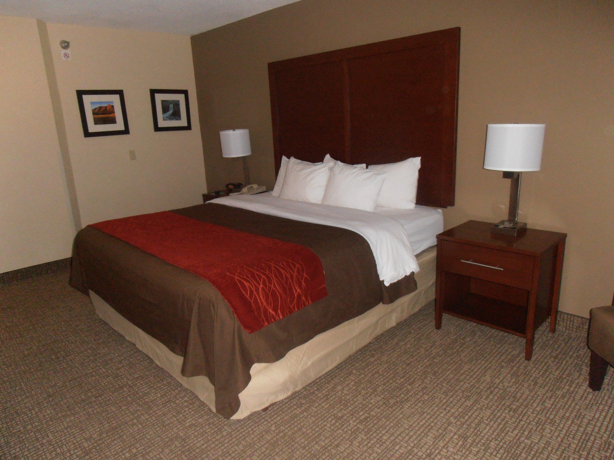 Spark by Hilton Denver East I 70