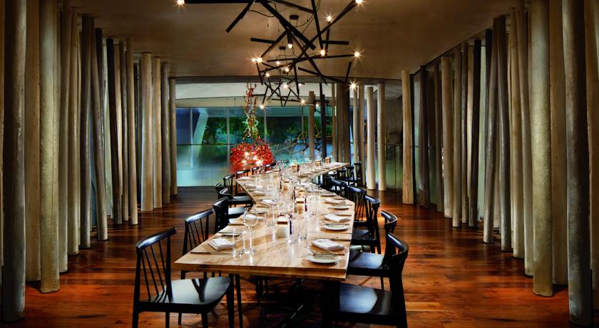 The Ritz-Carlton, Toronto