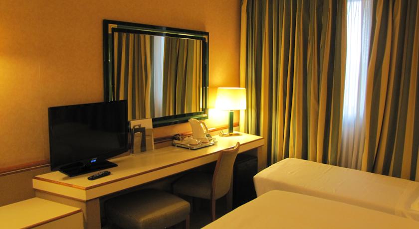 Starhotels President