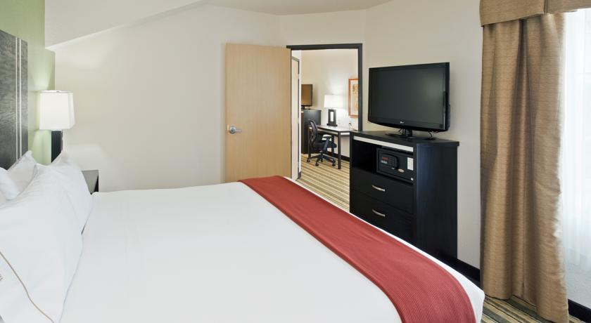 Holiday Inn Express & Suites Berkeley, an IHG hotel