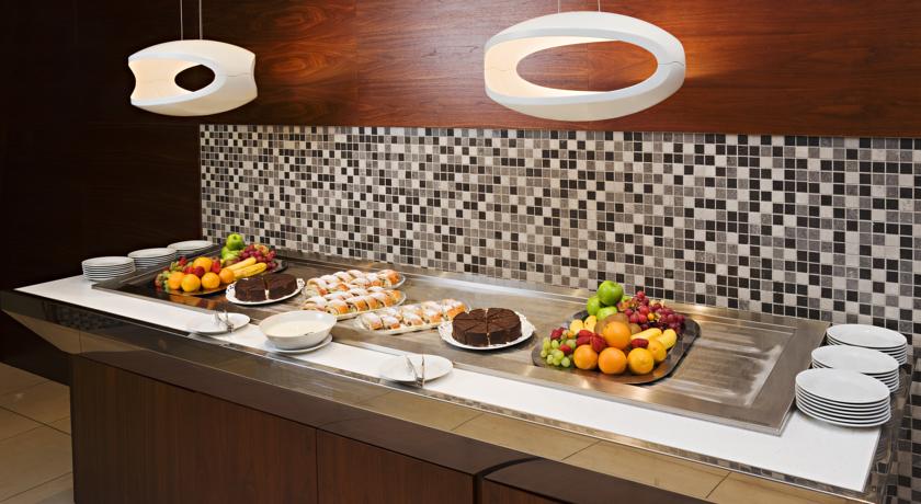 Cosmos Saint-Petersburg Pulkovskaya Hotel, a member of Radisson Individuals