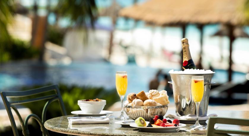 Grand Fiesta Americana Coral Beach