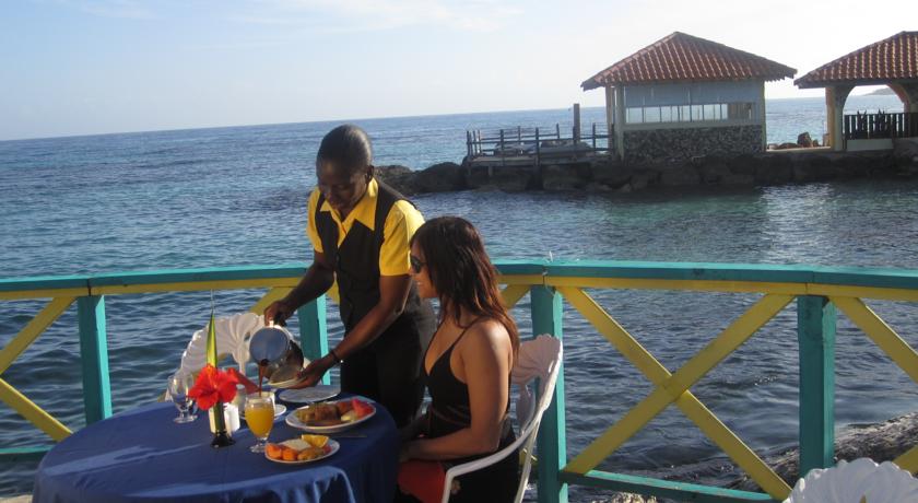 Franklyn D Resort & Spa