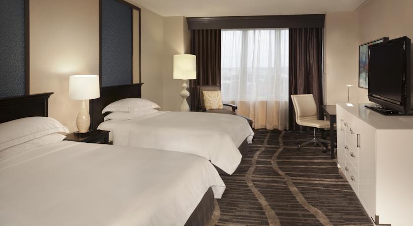 Hilton St. Petersburg Bayfront