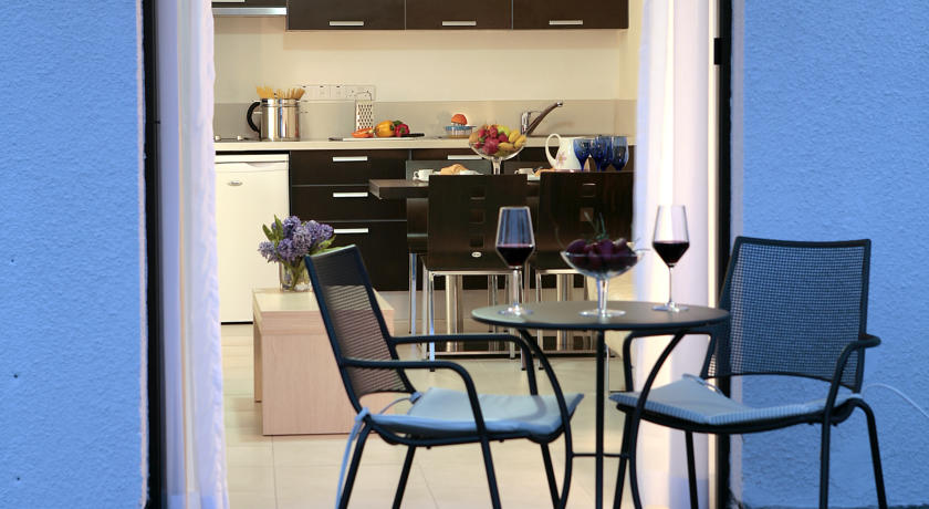 Anemi Hotel & Suites