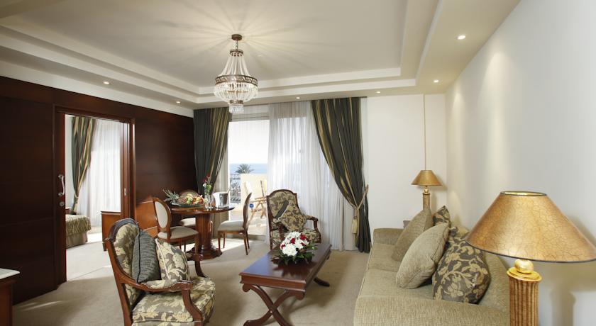 Aquamare Beach Hotel & Spa