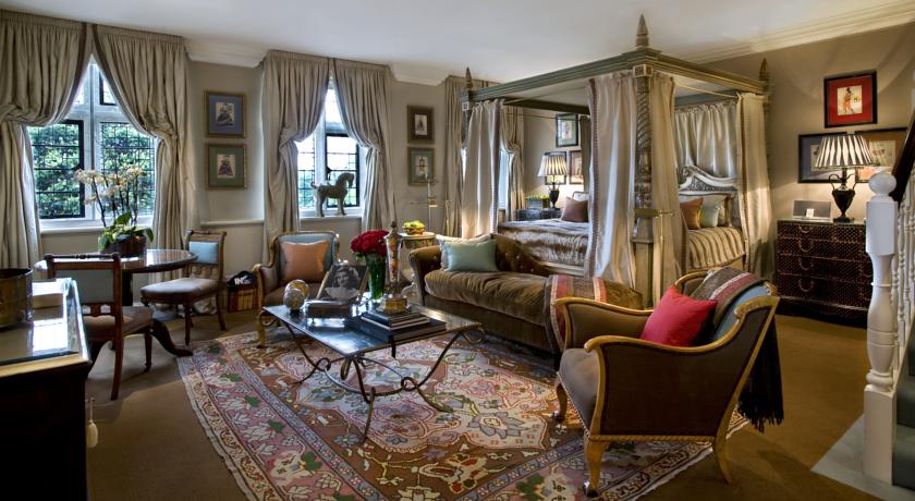 The Milestone Hotel and Residences